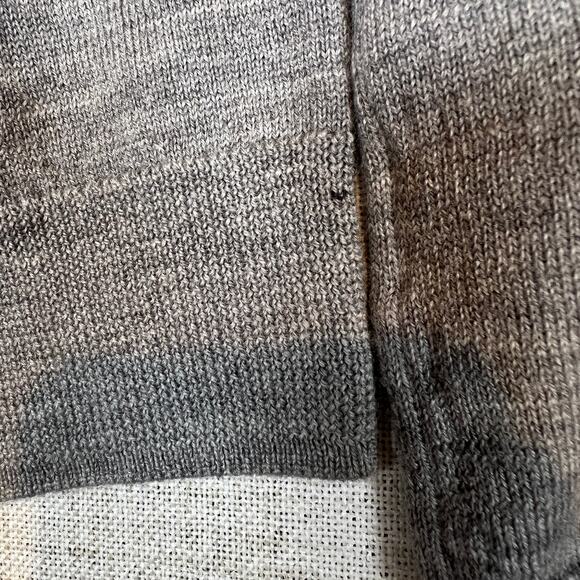 Nordstrom 100% Merino Wool Sweater Men's XL V Neck Striped Extra Fine Merino - Picture 7 of 9